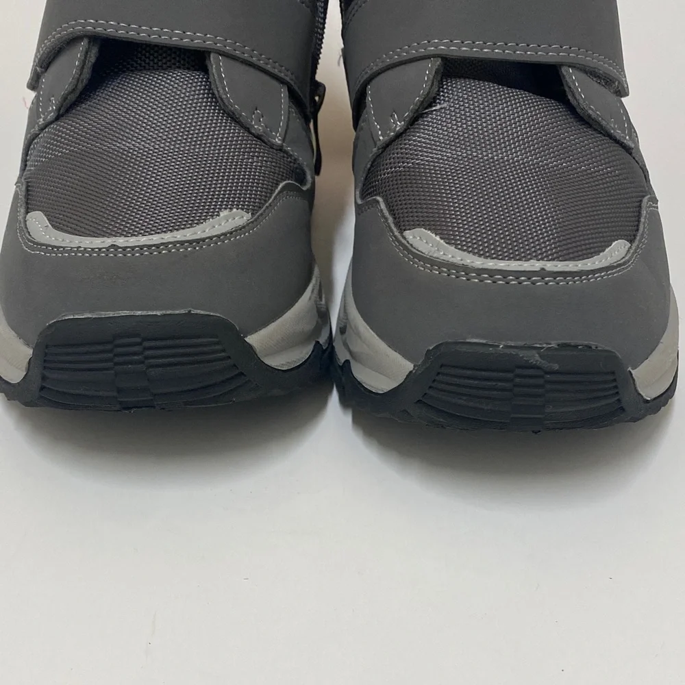 Komforme Kid’s Gray and Pink Girl’s Snow Boots size 4